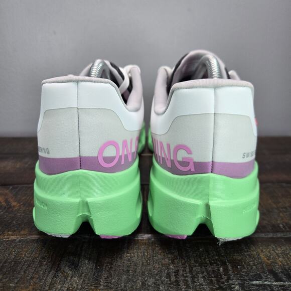 NEW ON Cloudsurfer Mens Size 9.5 Comfy Running Shoes Sneakers Gray Green Pink main image 7